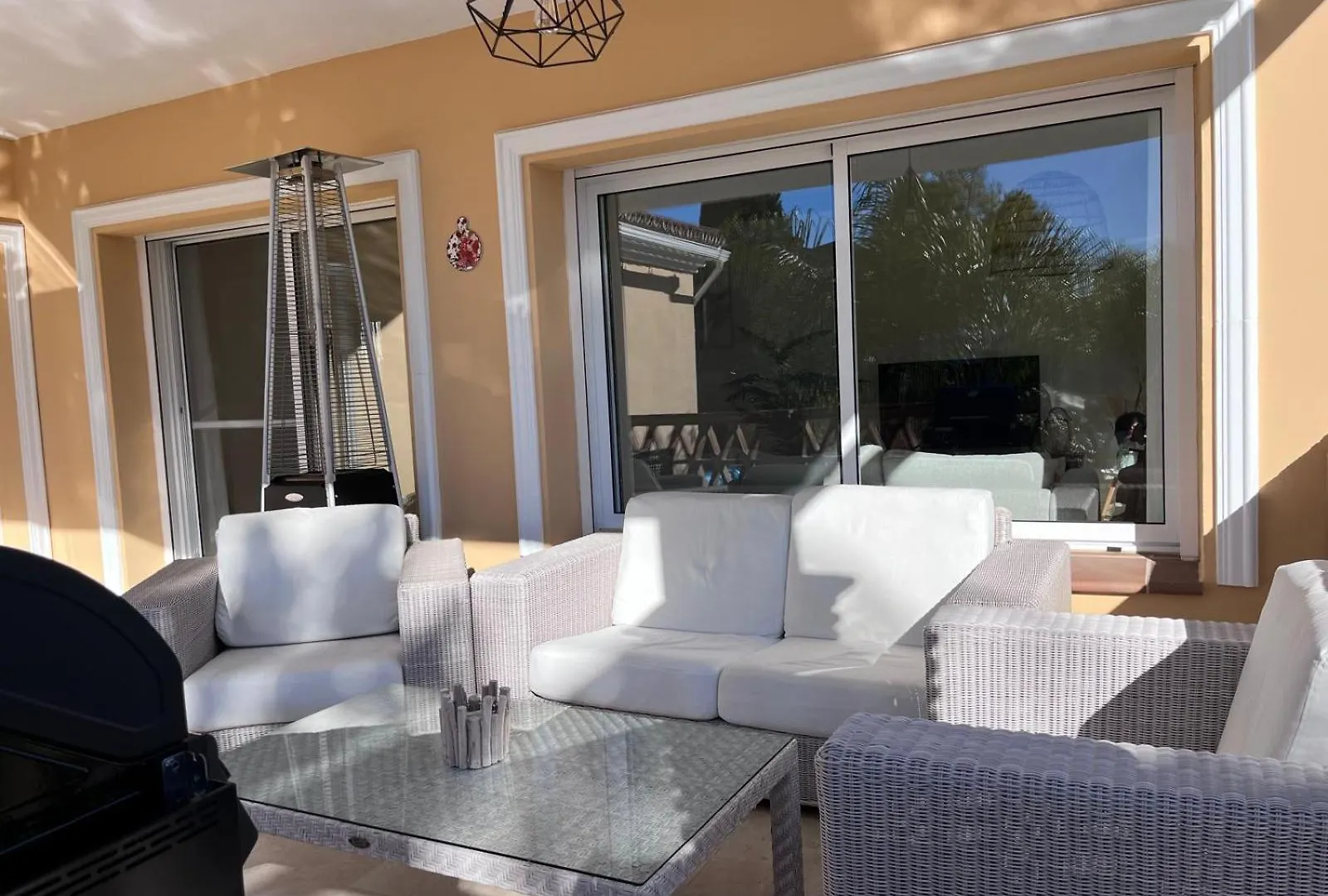 בית נופש הוילה מיחאס קוסטה Casa La Riviera Del Sol